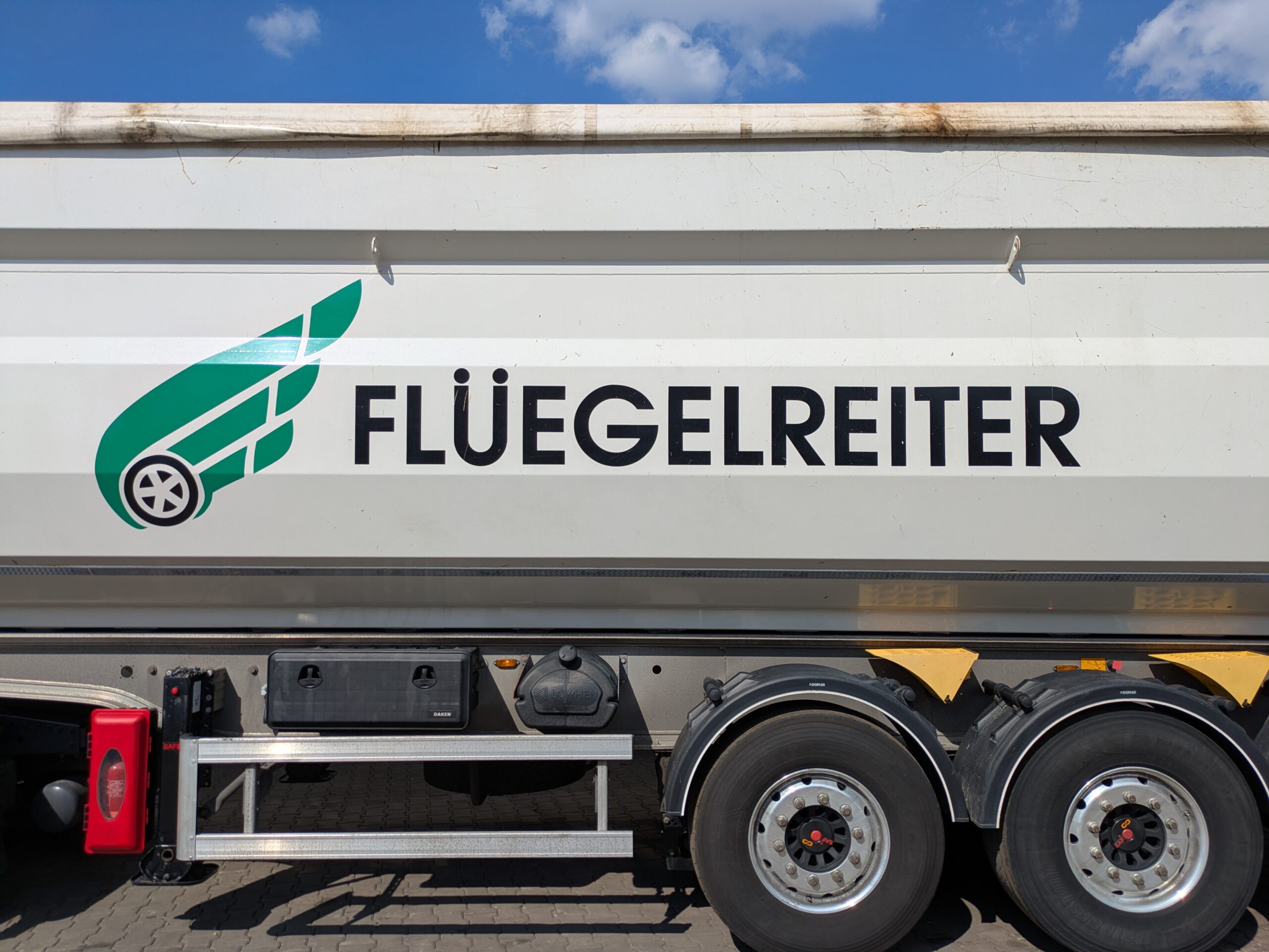 PXL_20260403_104213162.MP